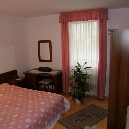 Rajna Apartmanhaz * Bogacs