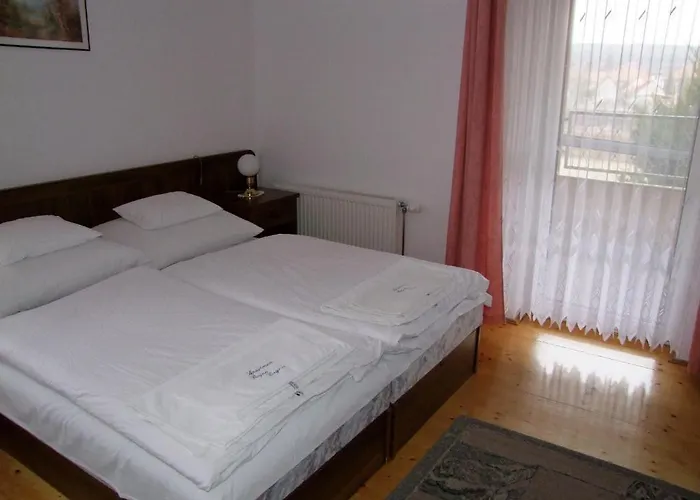 Rajna Apartmanhaz *